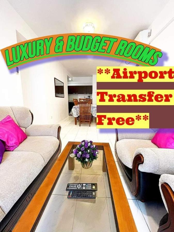 Qiqi Airport Villa Катунаяка Экстерьер фото